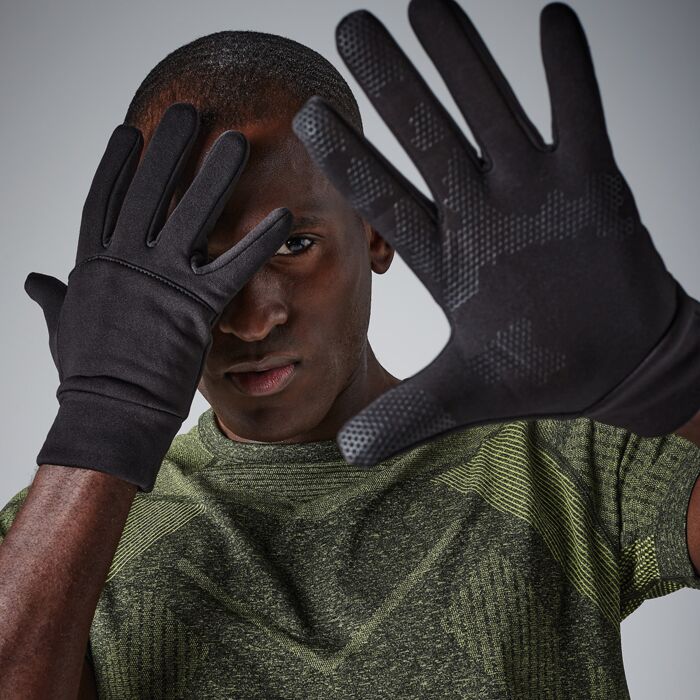 Softshell sports tech gloves Thumbnail