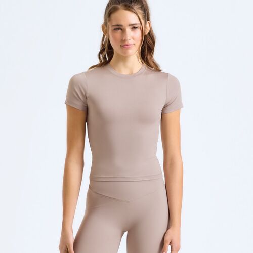 Women’s recycled Luxe fitted tee Thumbnail